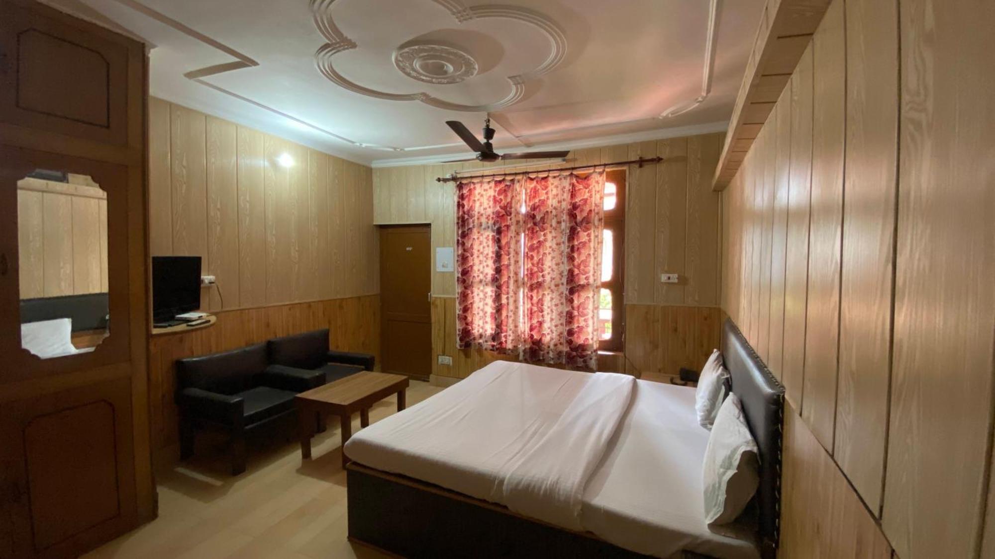 Hotel Ekant Lodge McLeod Ganj Extérieur photo